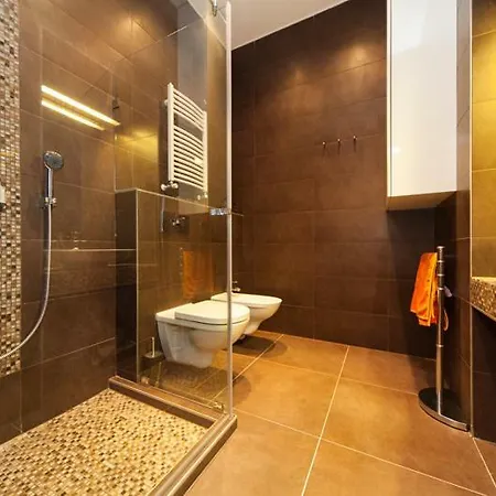 Elisabeth Apartment *